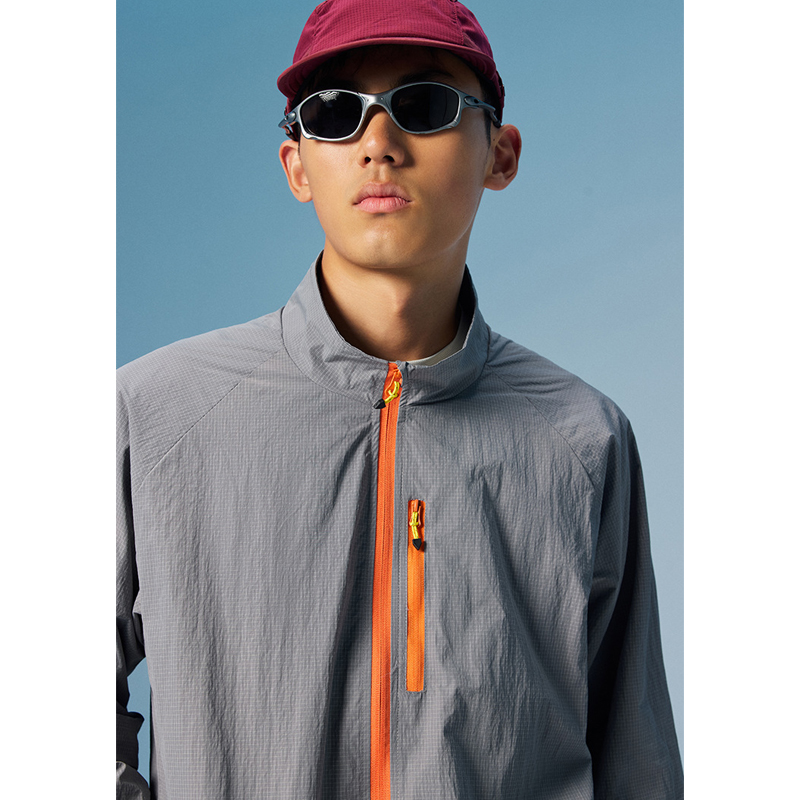 Lekka, wodoodporna, oddychając – Windbreaker Men Zip recenzja i cena