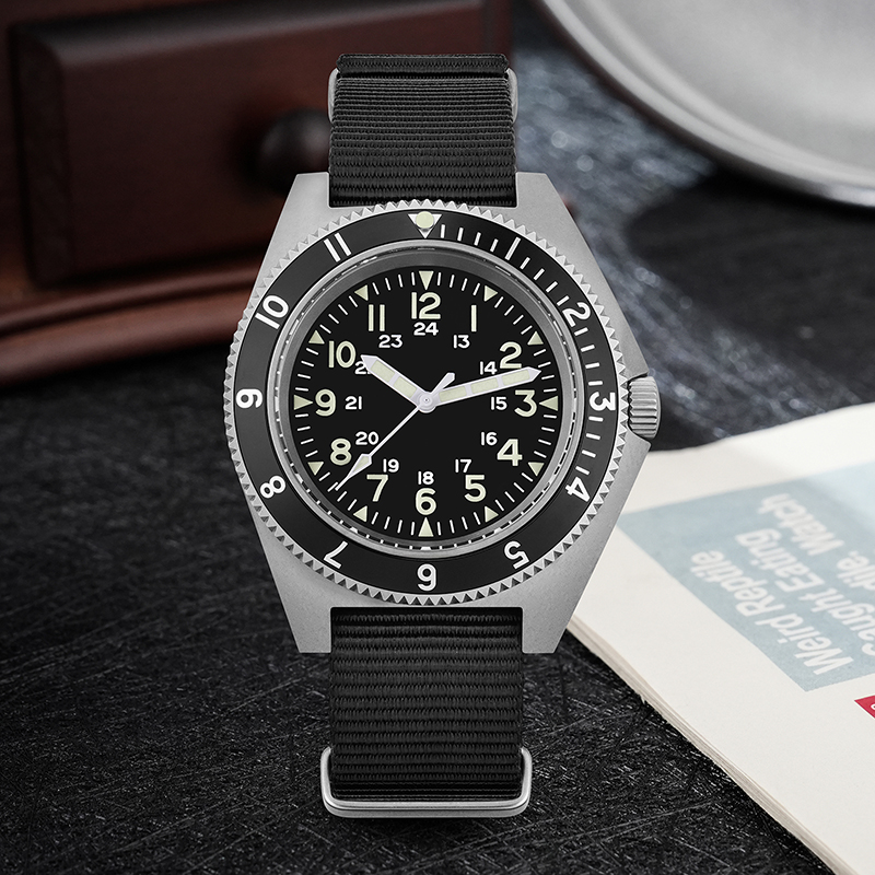 Zegarek kwarcowy Watchdives WD – Mens Fashion Bracelet recenzja i cena